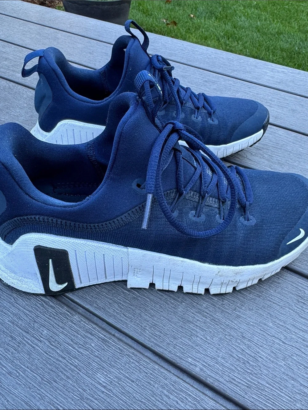 Nike Men's Navy Blue and White Metcon Sneakers Size 8